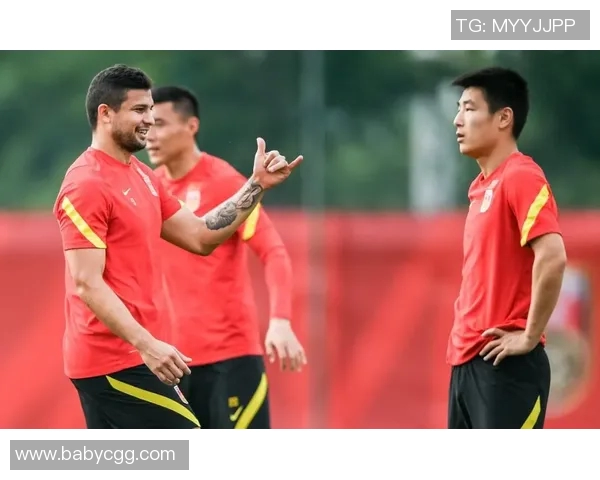 足球头带球星的诞生与发展历程揭秘：从创新到成为全球标志性运动装备